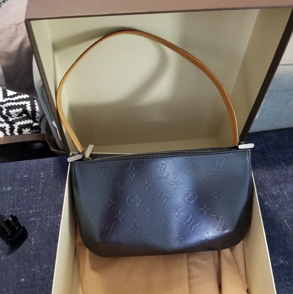 Louis Vuitton Navy Blue Embossed Bag - Picture 2 of 13